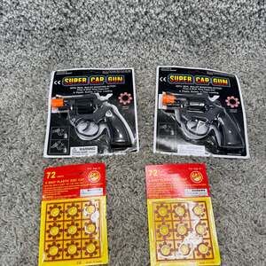 8 Ring Shot Cap Gun Black Novelty Police Toy Pistol Revolver Plastic